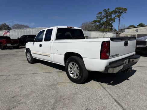 Used 2006 Chevrolet Silverado 1500 LT w/ Onstar Plus Package RWD image 11