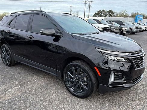 Certified 2024 Chevrolet Equinox RS w/ RS Leather Package image 3