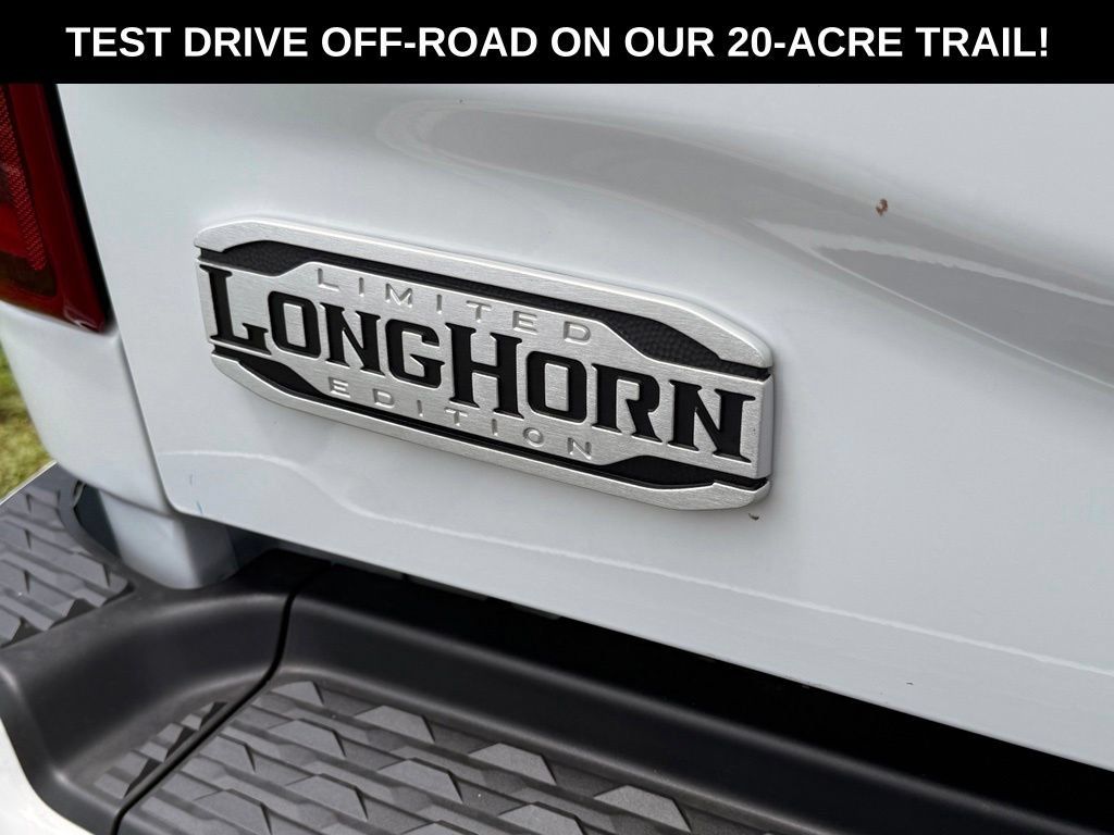 New 2026 RAM 2500 Limited AWD/4WD image 40