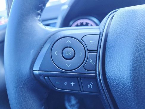 Used 2021 Toyota Camry SE image 19