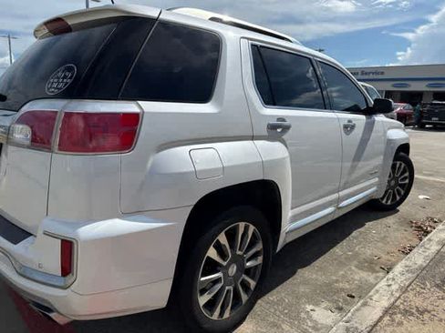 Used 2017 GMC Terrain Denali FWD image 3