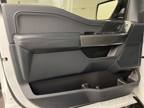 Certified 2022 Ford F150 XLT w/ Equipment Group 302A High image 29