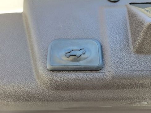 Used 2013 Buick Enclave Leather image 12