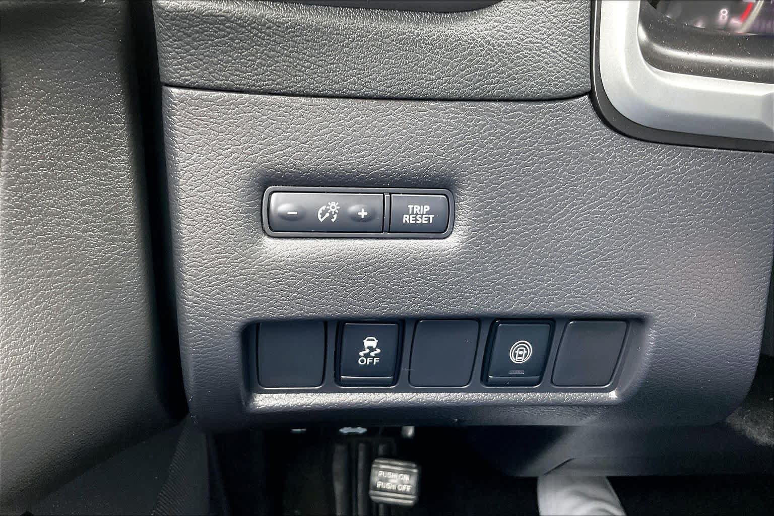 Used 2023 Nissan Murano SV FWD image 35