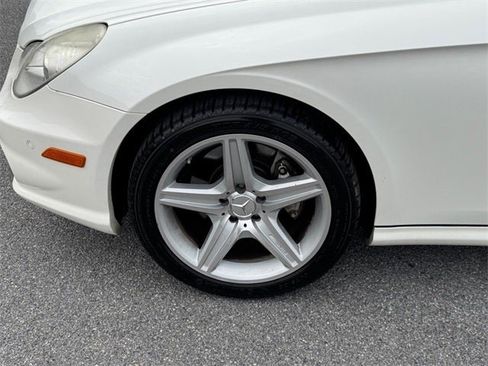 Used 2008 Mercedes-Benz CLS 550 image 13