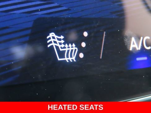 Used 2025 Chevrolet Traverse LT w/ Sun and Wheel Package AWD/4WD image 5