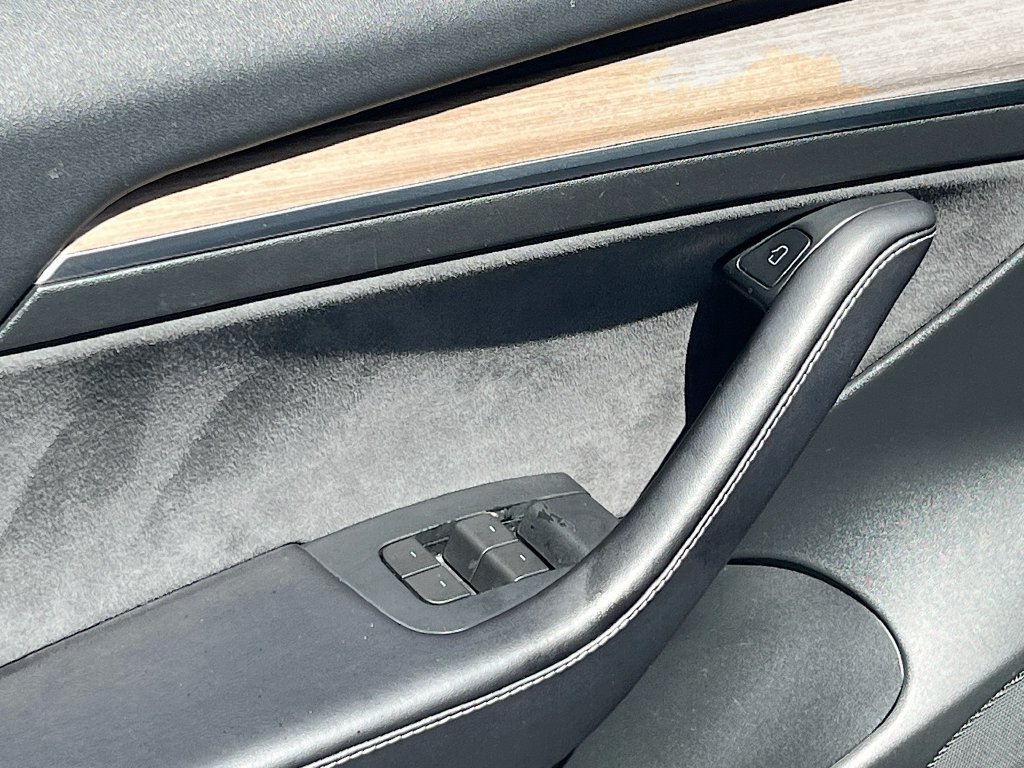Used 2023 Tesla Model 3 Standard Range RWD image 18