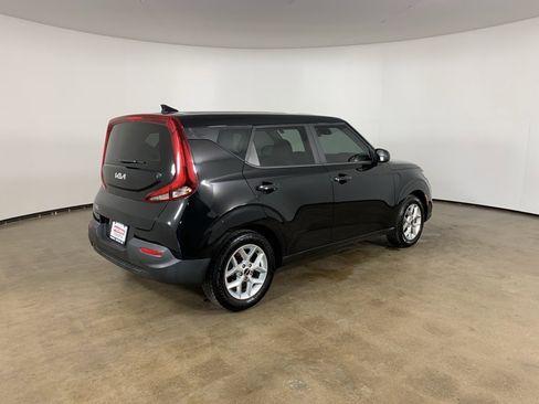 Used 2022 Kia Soul LX w/ Technology Package image 8