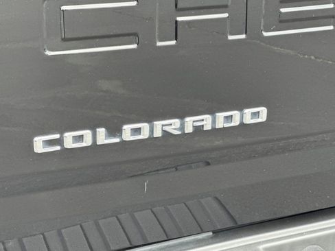 Used 2022 Chevrolet Colorado Z71 AWD/4WD image 29