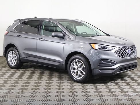 Used 2024 Ford Edge SEL AWD/4WD image 2