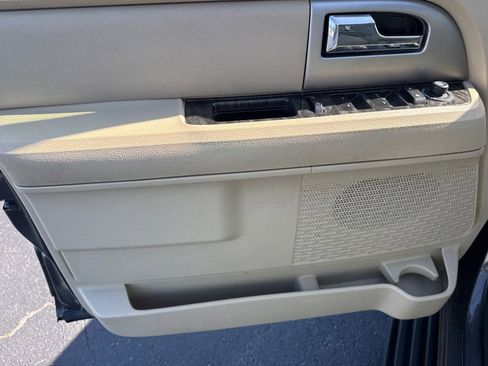 Used 2017 Ford Expedition Limited image 14
