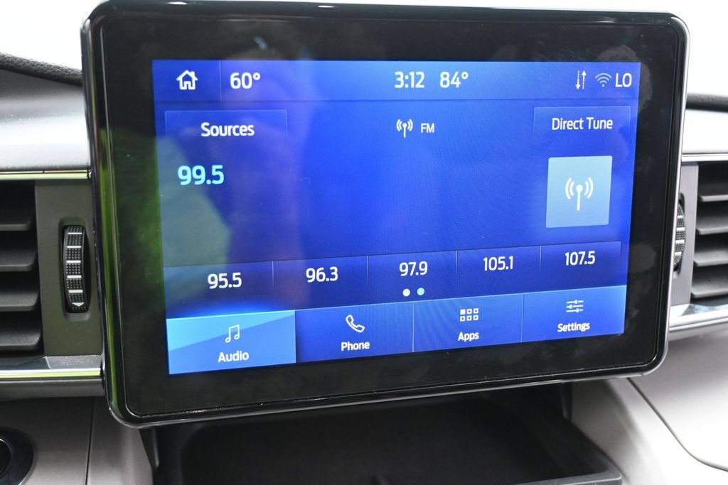 Used 2024 Ford Explorer XLT w/ Equipment Group 202A AWD/4WD image 10