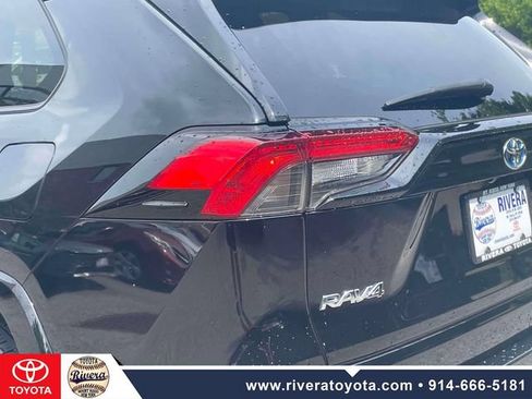 Used 2023 Toyota RAV4 SE w/ Convenience Package AWD/4WD image 11