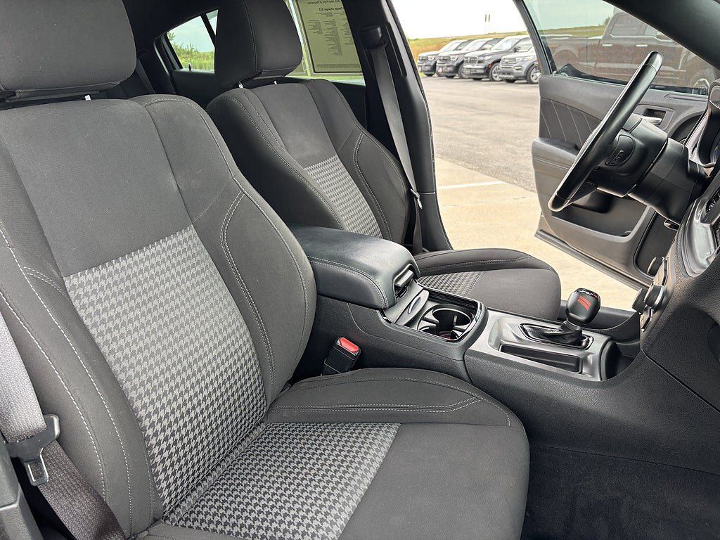 Used 2023 Dodge Charger SXT w/ Blacktop Package RWD image 18