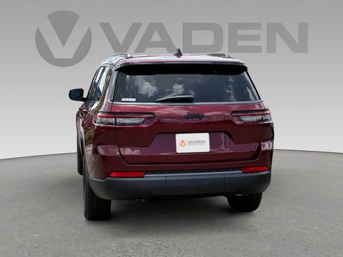 New 2026 Jeep Grand Cherokee L 2WD image 18