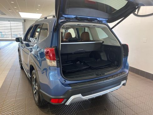 Used 2022 Subaru Forester Touring AWD/4WD image 29