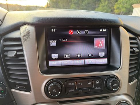 Used 2015 GMC Yukon Denali w/ Premium Package image 14