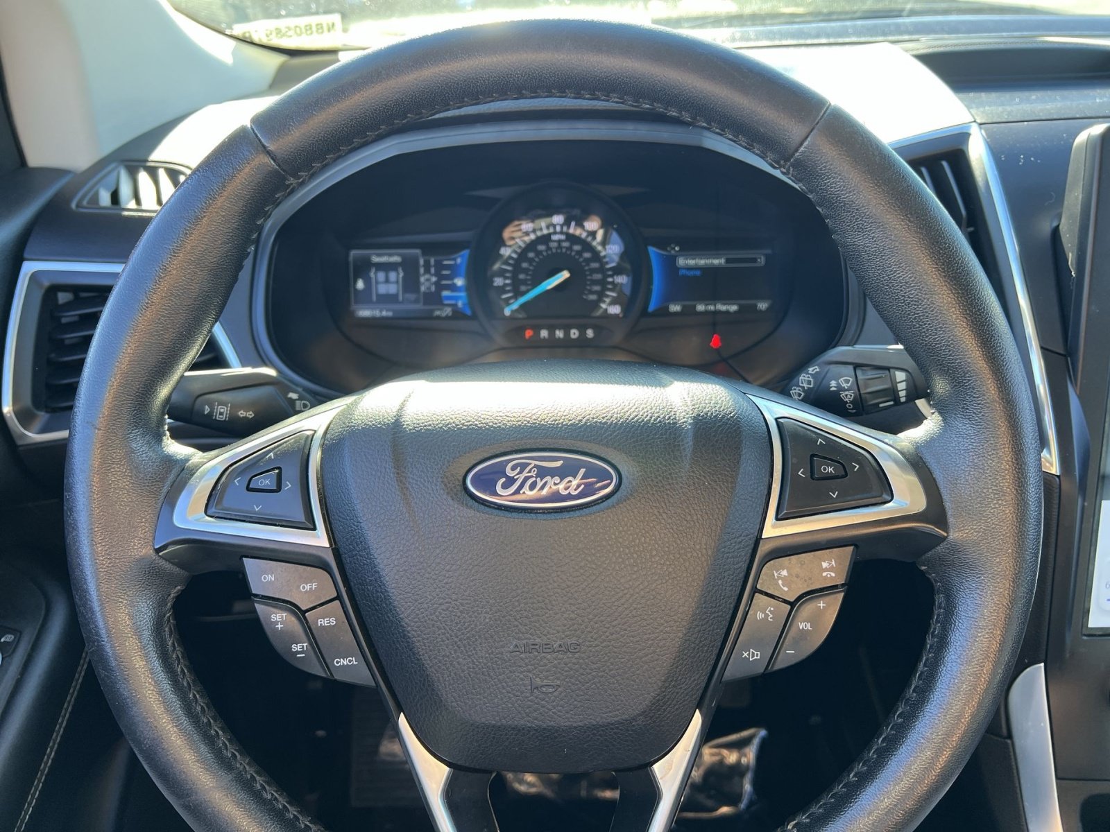 Used 2022 Ford Edge Titanium AWD/4WD image 16