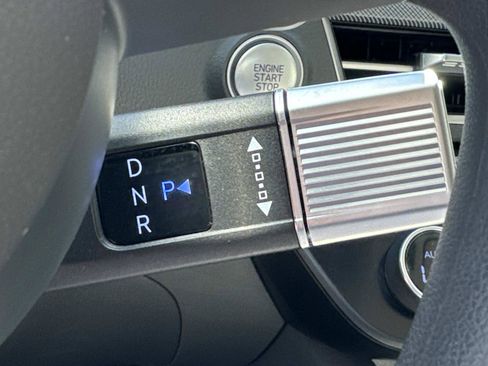 Used 2025 Hyundai Sonata SEL FWD image 22