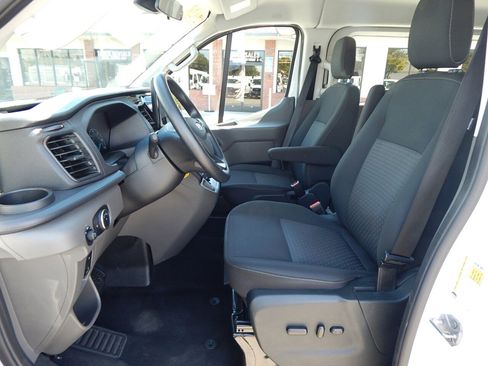 Used 2023 Ford Transit 350 XLT RWD image 18