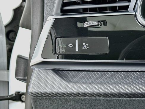 New 2026 Audi SQ8 Prestige AWD/4WD image 10