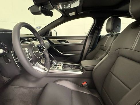 Certified 2024 Jaguar XF R-Dynamic SE image 12