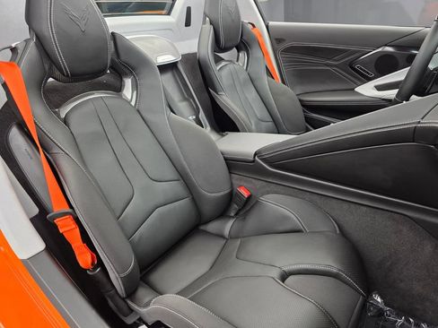 Used 2024 Chevrolet Corvette Z06 w/ Stealth Interior Trim Package RWD image 27