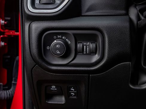 Used 2023 RAM 1500 Laramie image 20