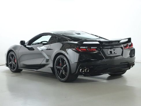 Used 2021 Chevrolet Corvette Stingray Preferred Cpe w/ Z51 Performance Package RWD image 38