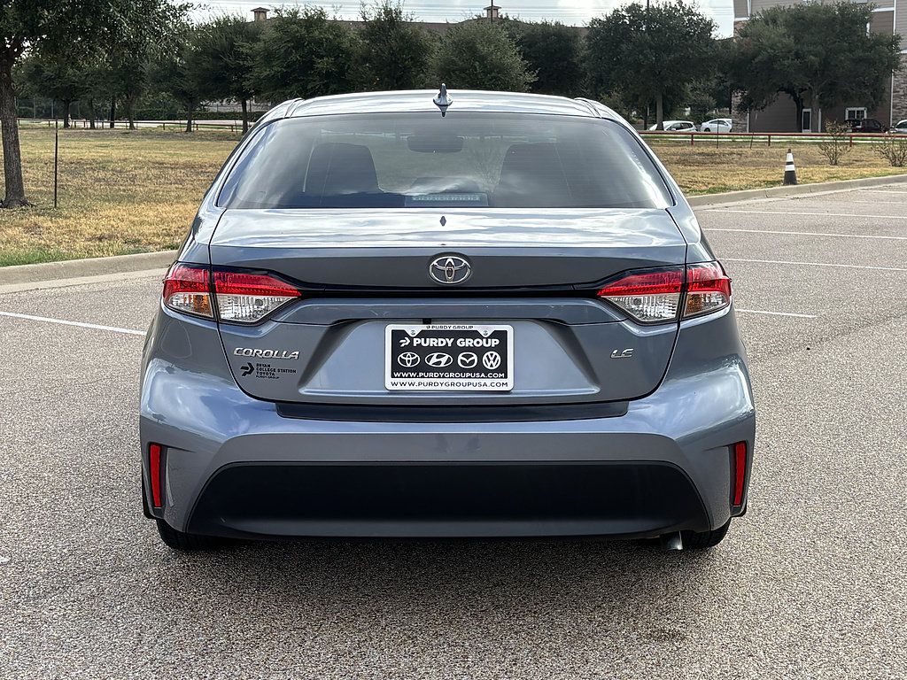 Used 2025 Toyota Corolla LE FWD image 7