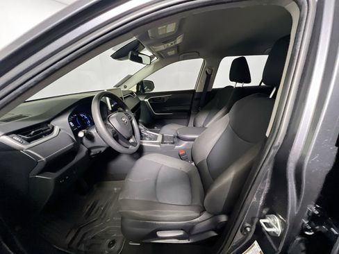 Used 2024 Toyota RAV4 LE image 14