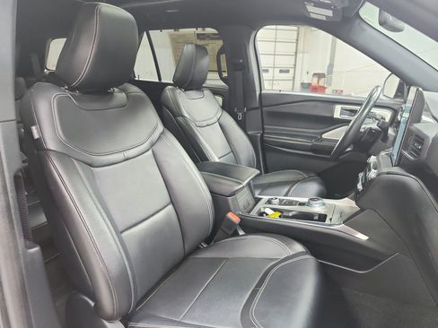 Used 2020 Ford Explorer ST w/ ST Street Pack AWD/4WD image 41
