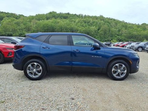 Used 2023 Chevrolet Blazer LT w/ LPO, Floor Liner Package AWD/4WD image 8
