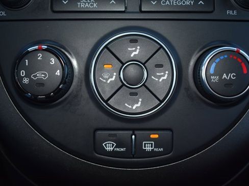 Used 2013 Kia Soul + w/ Audio Pkg image 22