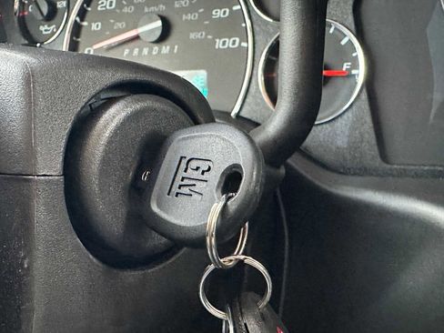 New 2025 GMC Savana 3500 Extended w/ Driver Convenience Package image 35