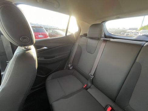 Used 2025 Buick Encore GX Preferred image 39