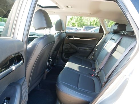 Certified 2024 Kia Seltos EX AWD/4WD image 35