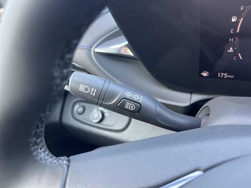 New 2026 Buick Envista Sport Touring w/ Convenience I Package FWD image 10