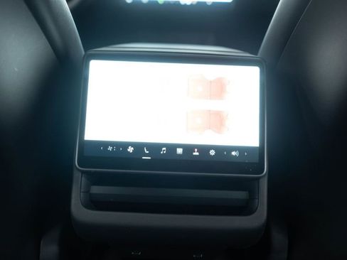 Used 2024 Tesla Model 3 image 27