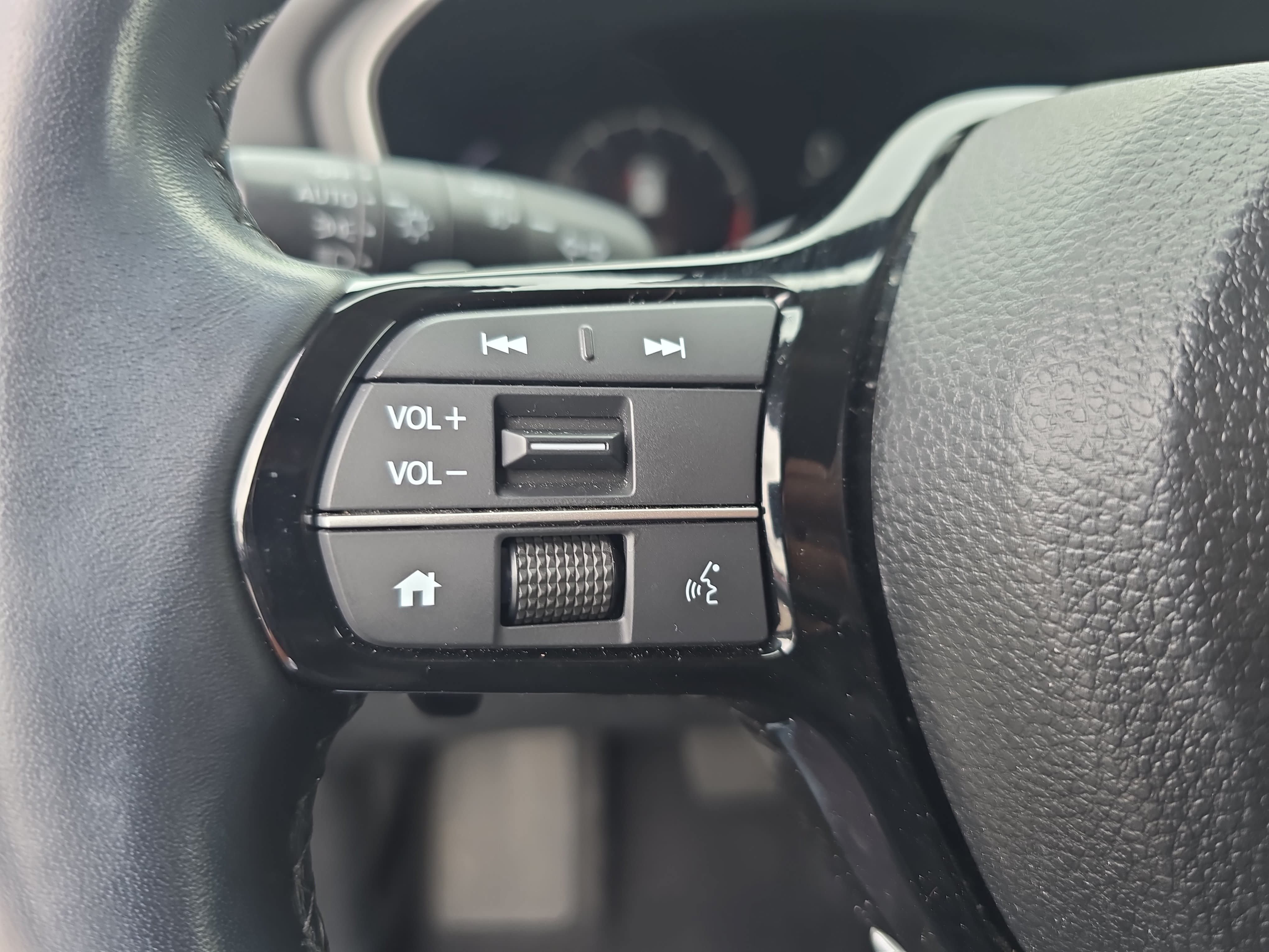 Used 2024 Honda Pilot Touring image 19
