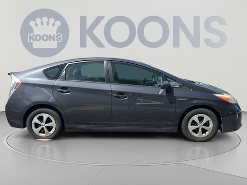 Used 2012 Toyota Prius Three w/ Solar Roof Pkg FWD image 5