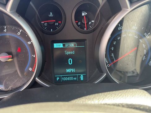 Used 2014 Chevrolet Cruze LS image 21