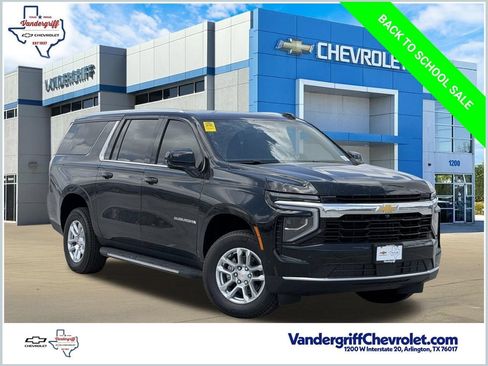 New 2026 Chevrolet Suburban LS RWD image 1