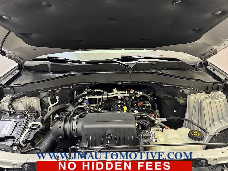 Used 2023 Ford Explorer XLT AWD/4WD image 10