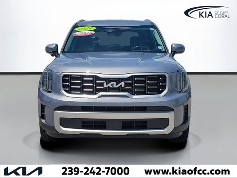 Certified 2024 Kia Telluride S FWD image 2