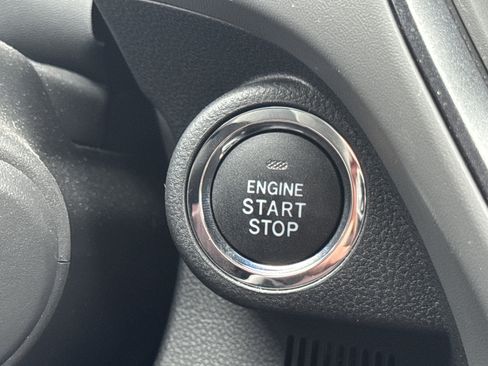 Certified 2025 Subaru Crosstrek 2.5i Sport w/ Crosstrek Mirror Package image 18