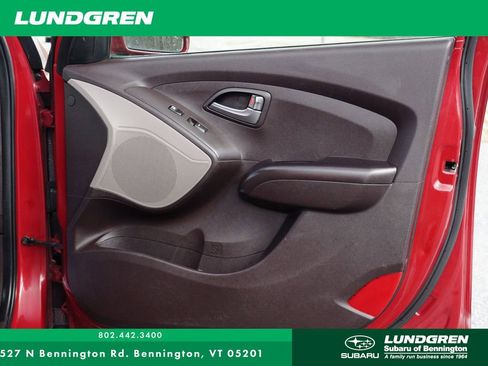 Used 2015 Hyundai Tucson GLS w/ Option Group 02 AWD/4WD image 8