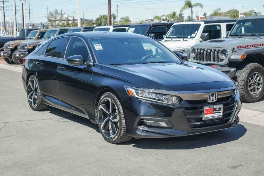 Used 2018 Honda Accord Sport image 3