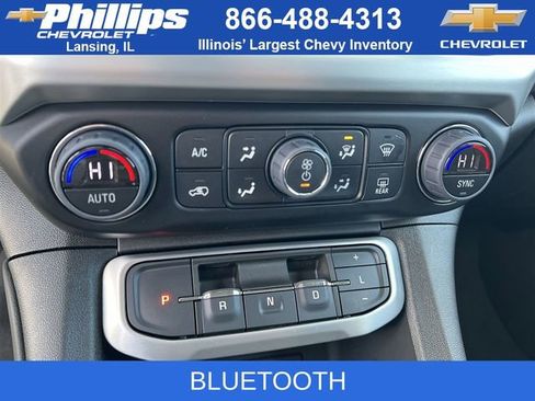 Certified 2023 GMC Acadia SLE w/ Driver Convenience Package image 19