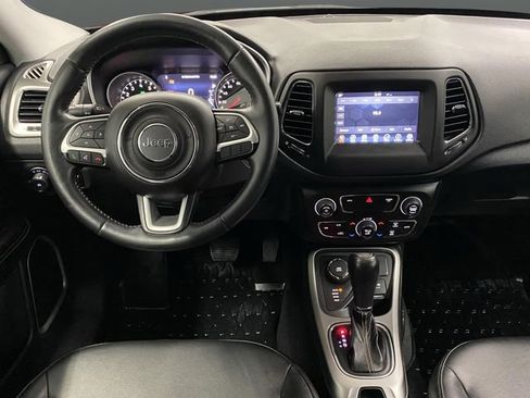Used 2018 Jeep Compass Latitude w/ Popular Equipment Group image 5